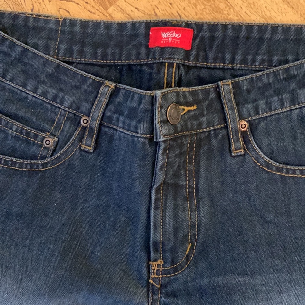 Jeans - Picture 3 of 6